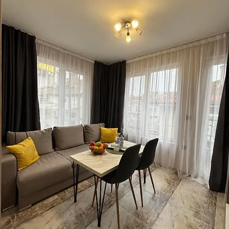 Grand Ohrid - Center Near To Sea And Sea Garden Burgas City